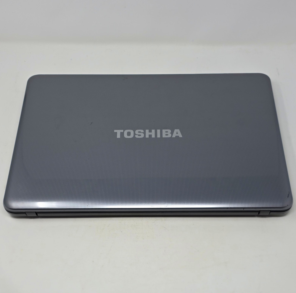 Toshiba Satellite L875D-S7332 17.3in AMD A-Series 4GB 750GB Win 8